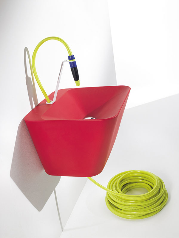 Simplex Sink by Martín Azúa for Cosmic.