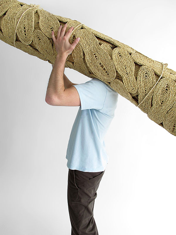 Trepitjada Rug by Martín Azúa